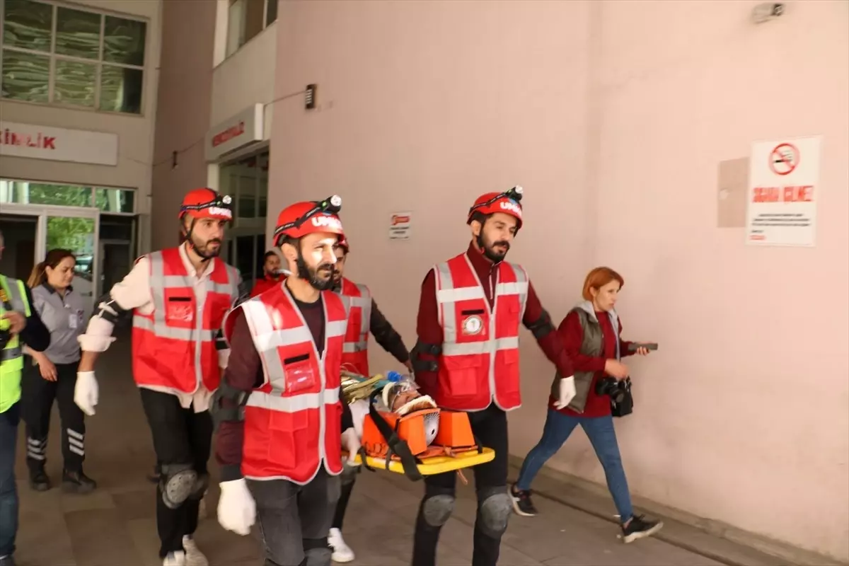 Şemdinli’de Deprem Tatbikatı