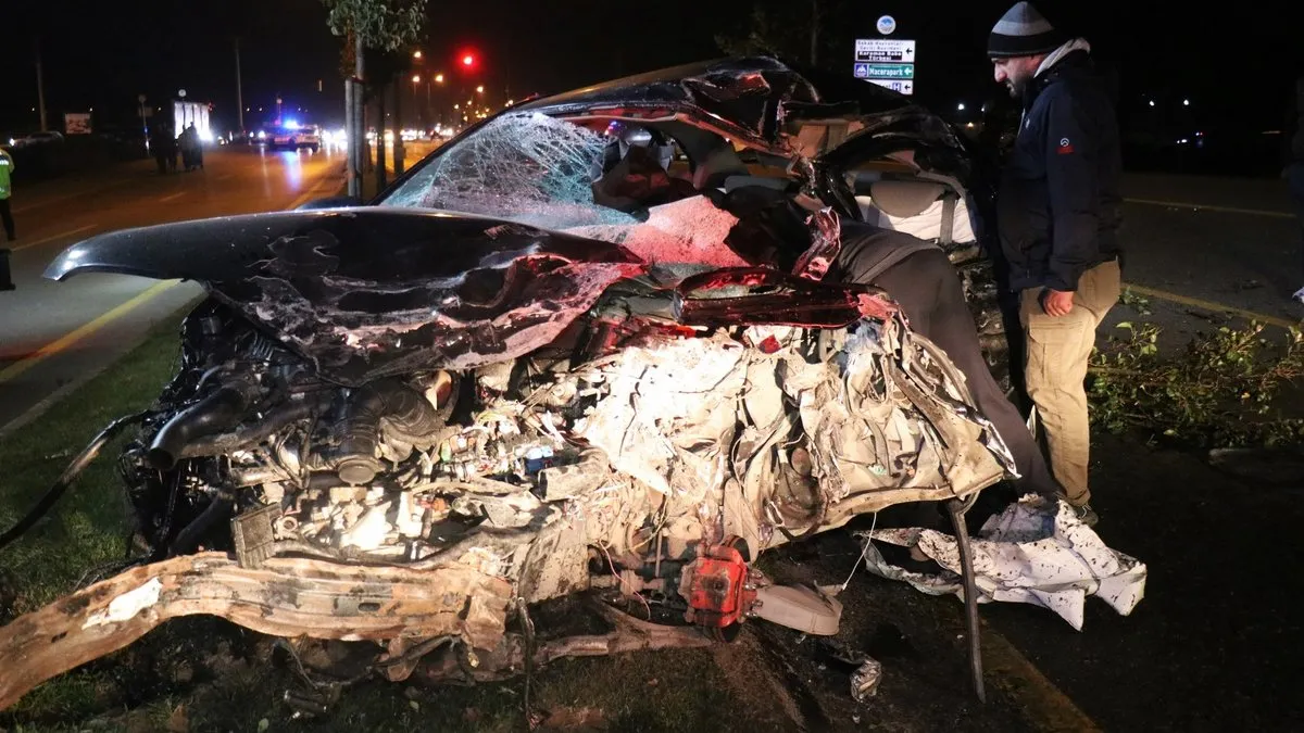 SON DAKİKA… Sakarya’da zincirleme trafik kazası! Ortalık savaş alanına döndü: 1 ölü 3 yaralı var!